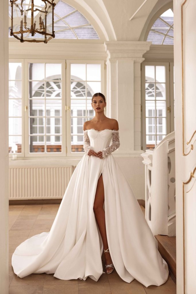 Ball Gown Wedding Dress in Antalya