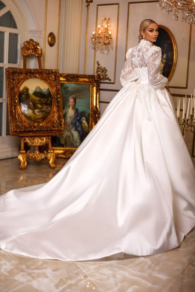 China Wedding Dress Designer for Sale