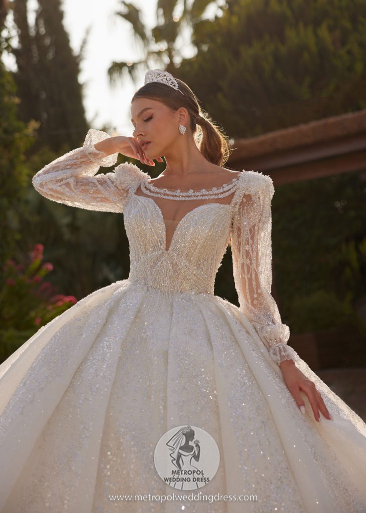 Handgefertigte Luxus VIP Brautkleider mit edlen Stoffen