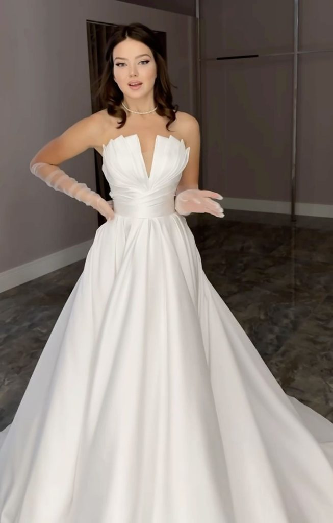 Exclusive Wedding Dresses Designed for Upscale Bridal Stores in the USA 2 Spanish Wedding Dress Designers