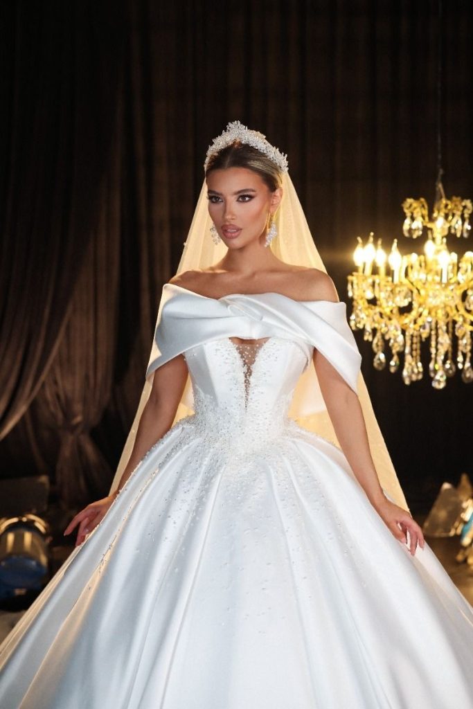 Minimalist Wedding Dresses for Plus Size Brides 2 Plus size mermaid wedding Dress with sleeves