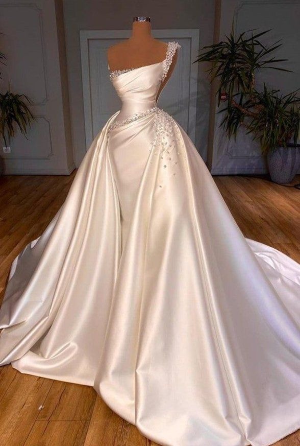 Plus Size Brautkleider Schöne Modelle in grossen 2 Hochzeitsthemen und passende Plus Size Brautmode