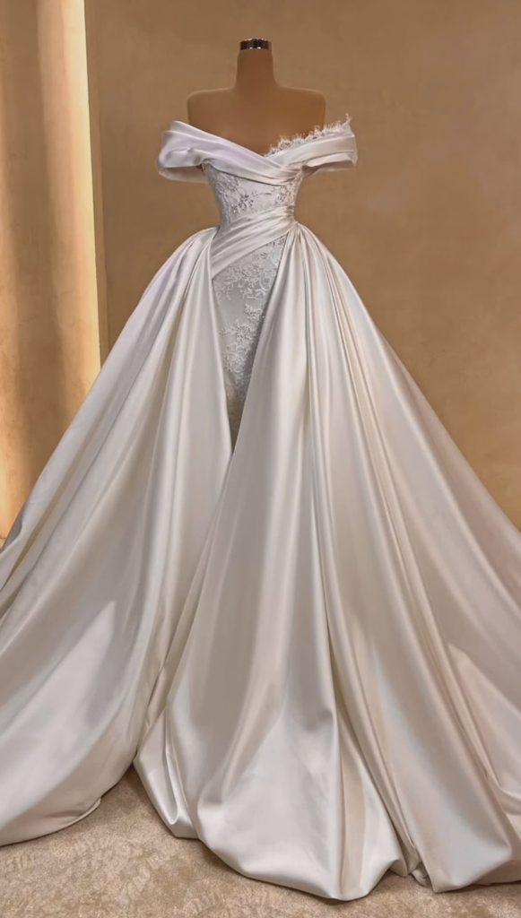 Wedding Dress Mistakes That Can Ruin Your Bridal Look 2 luxury wedding dress