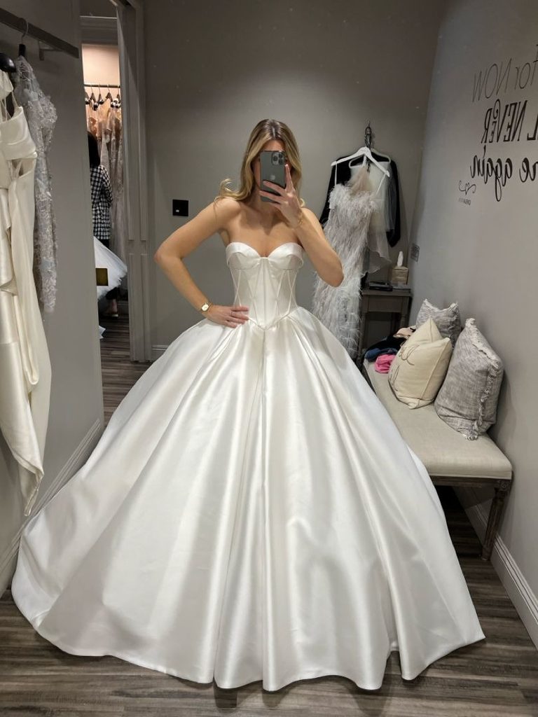 Bridal Gown Manufacturers 768x1024 1