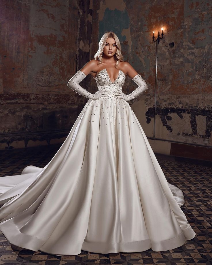 Brautkleid Stil passend zur Körperform auswählen