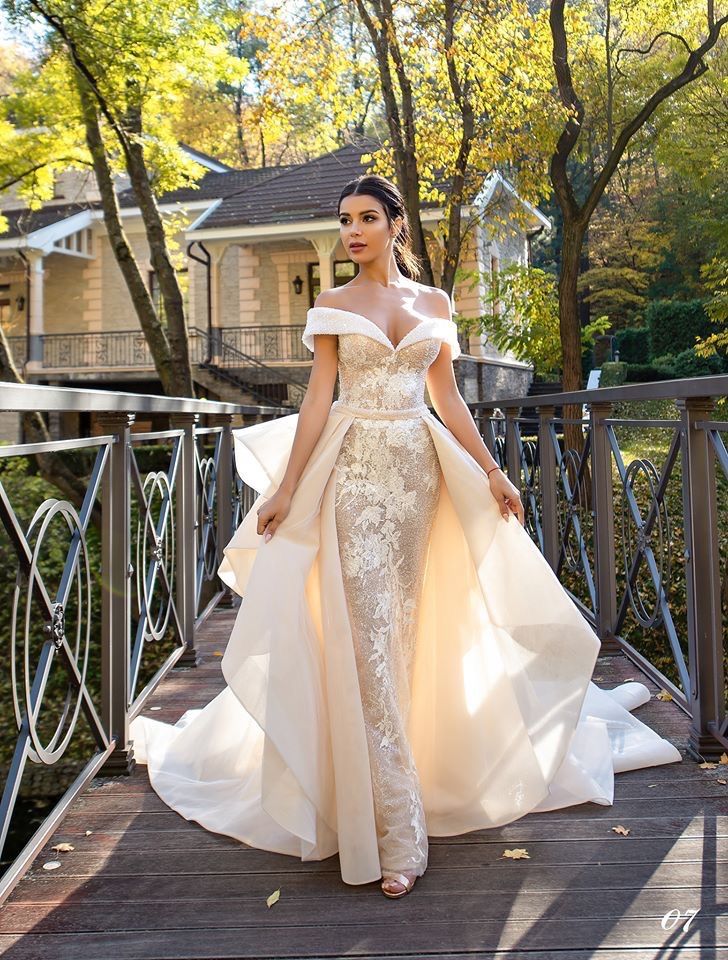 Wo kann ich ein individuelles Brautkleid nach meinen eigenen Vorstellungen anfertigen lassen